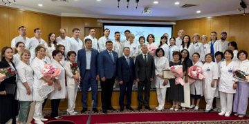 Медицина қызметкерлері марапатталды