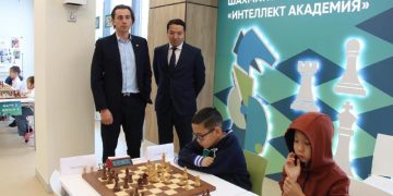 «Қазақмыс» жас шахматшыларды қолдады